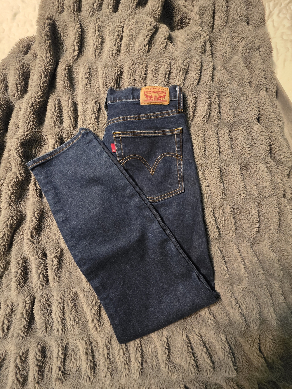 Levi's Women's Straight Leg Jeans in Dark Blue Denim